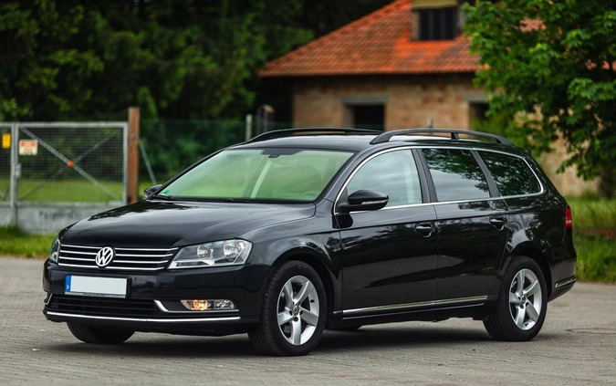 Volkswagen Passat cena 28500 przebieg: 260000, rok produkcji 2011 z Gubin małe 631